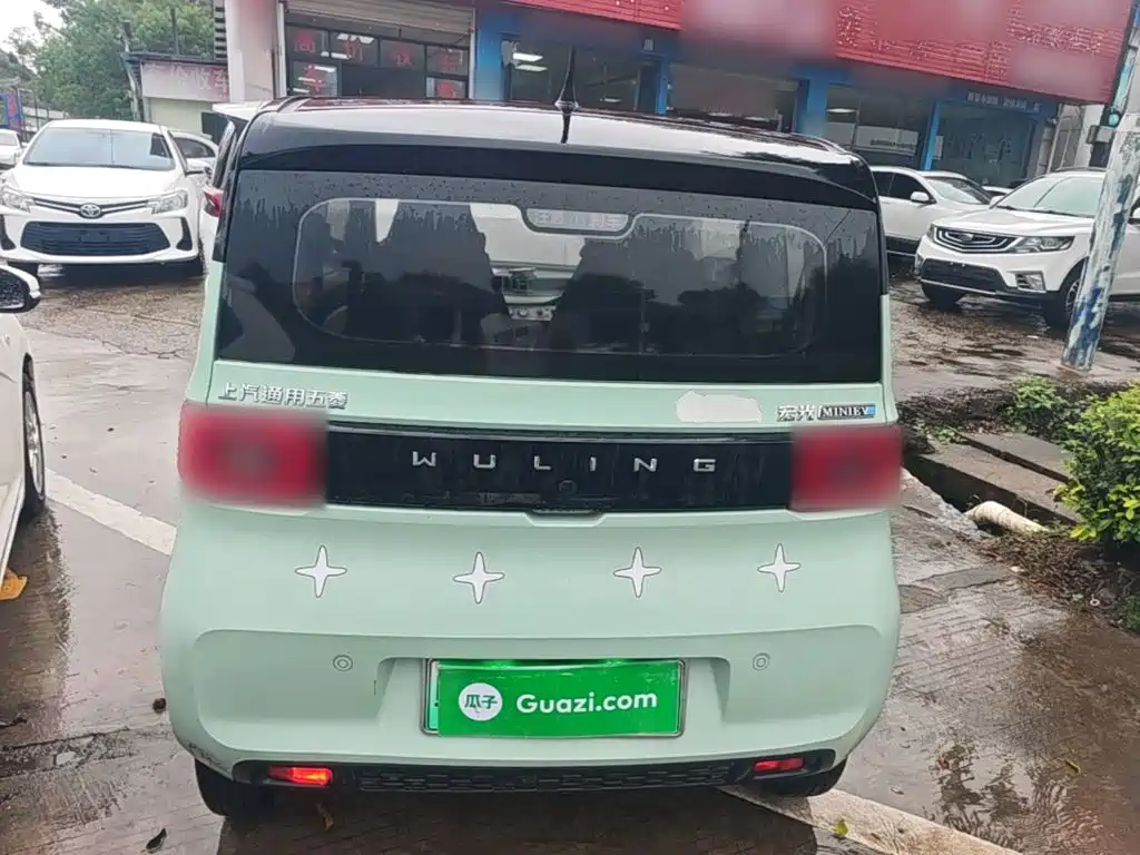 Wuling MINIEV — миниатюра 6