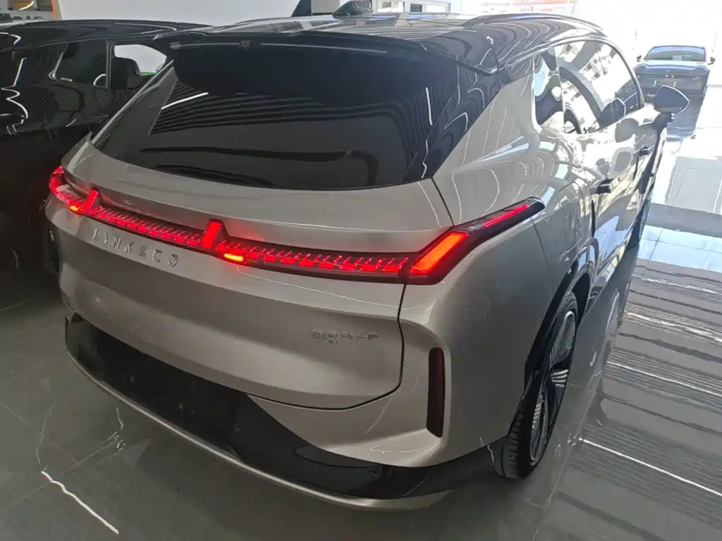 Lynk & Co 08 EM-P — миниатюра 7