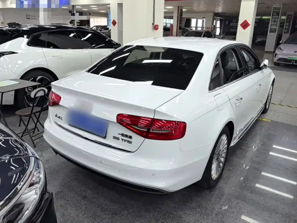 Audi A4L — миниатюра 7