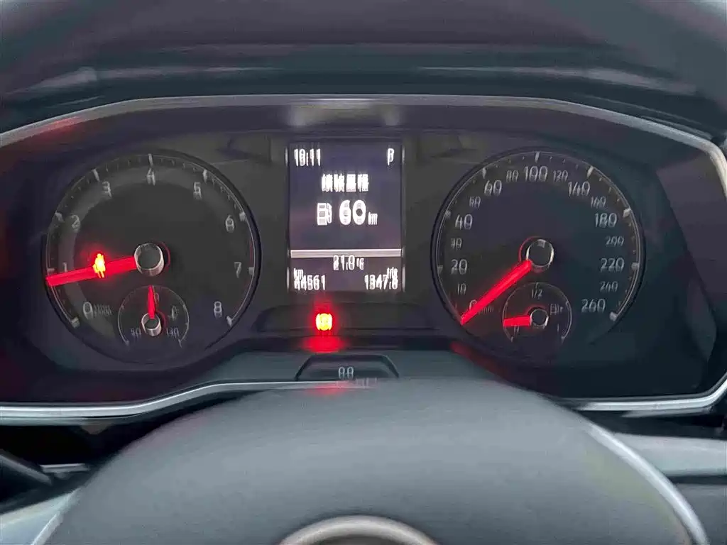 Volkswagen Sagitar — миниатюра 17
