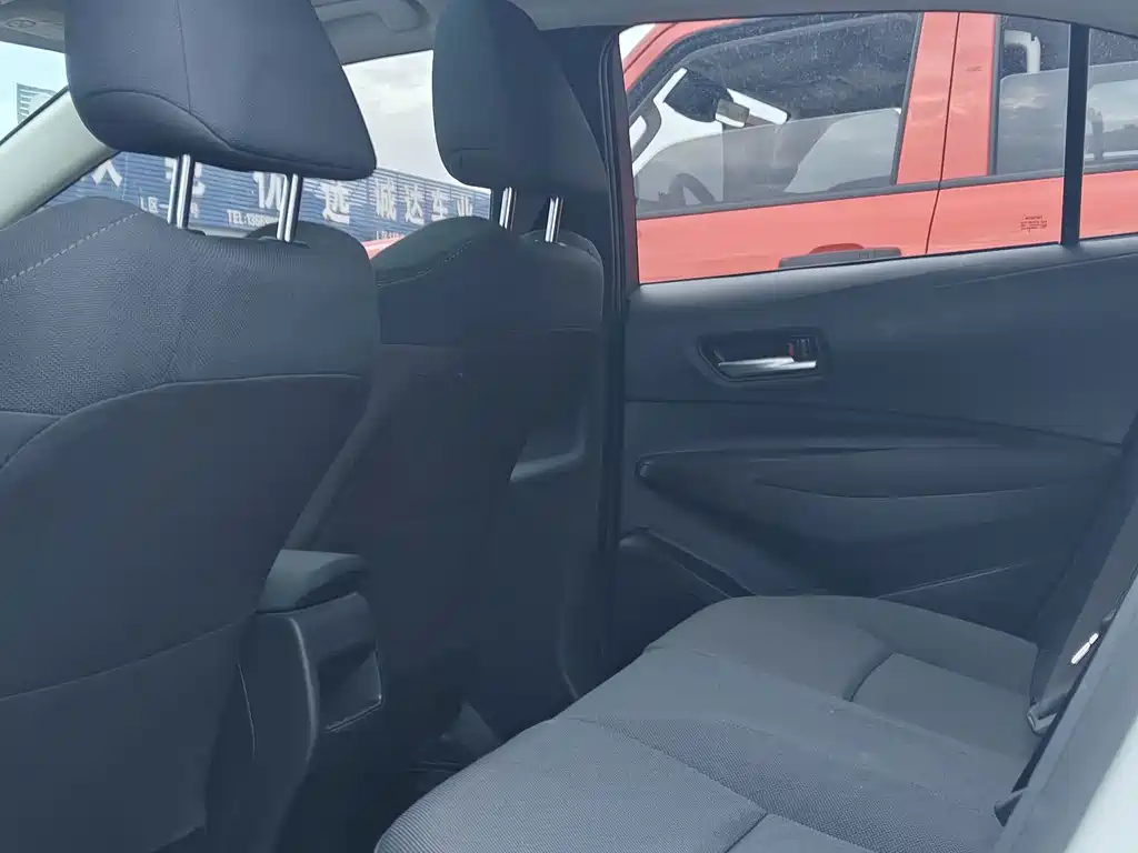 Toyota Corolla — миниатюра 6