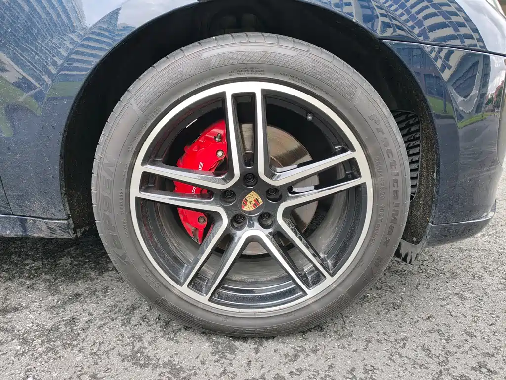 Porsche Macan — миниатюра 15