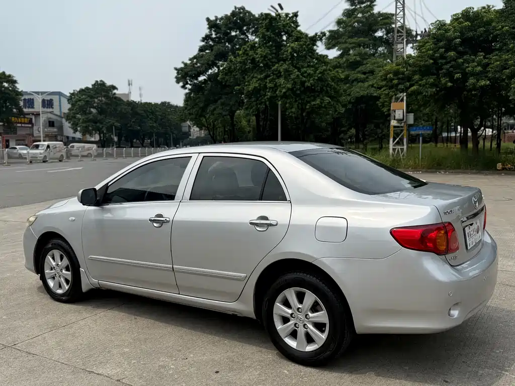 Toyota Corolla — миниатюра 7