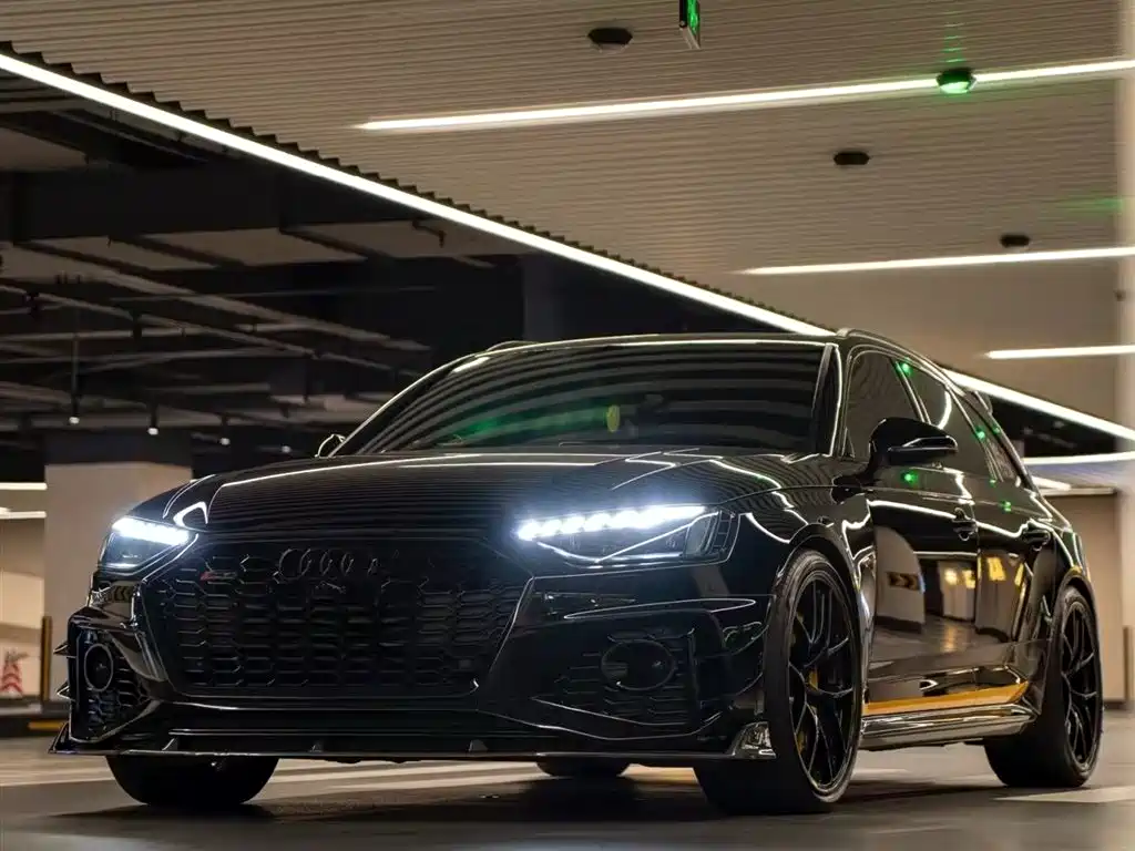 Audi RS 4 2021