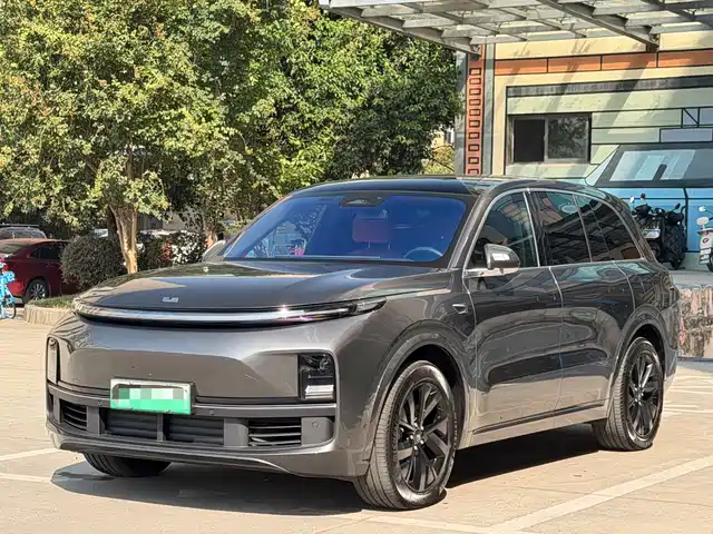 Li Auto L8