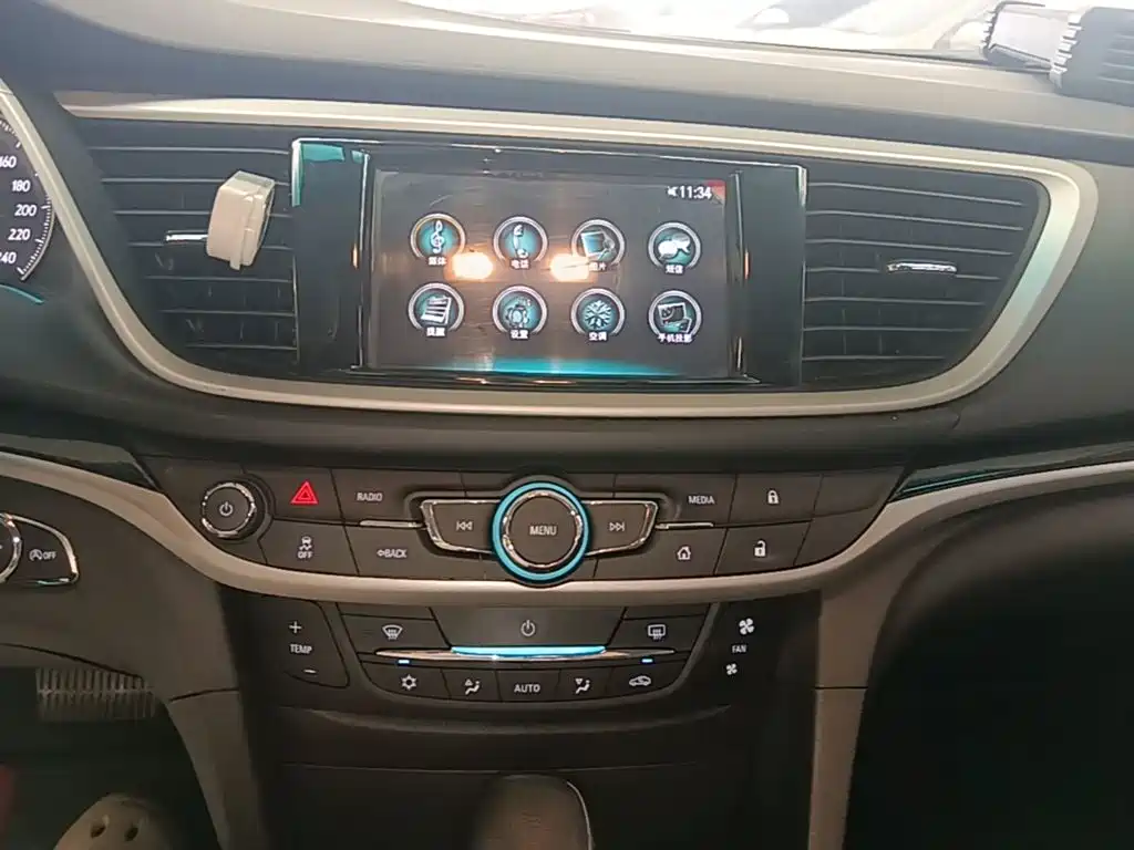 Buick Excelle — миниатюра 13