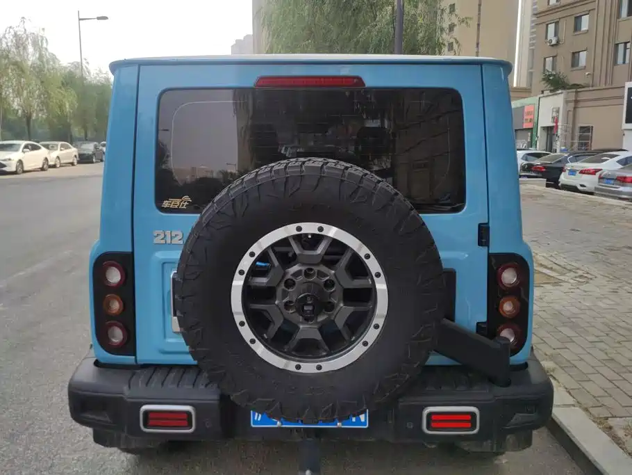 212 212 T01 — миниатюра 4
