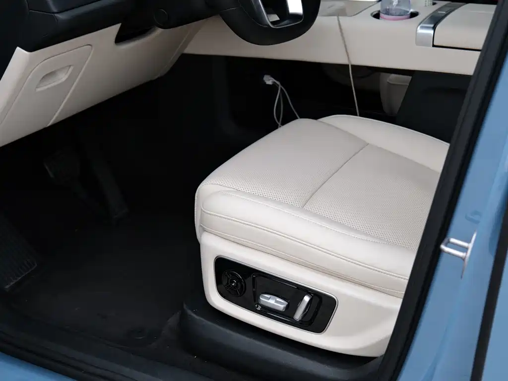 Li Auto Li L9 — миниатюра 10