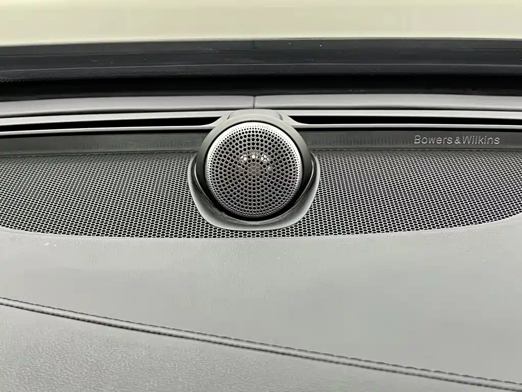 Volvo XC90 — миниатюра 29