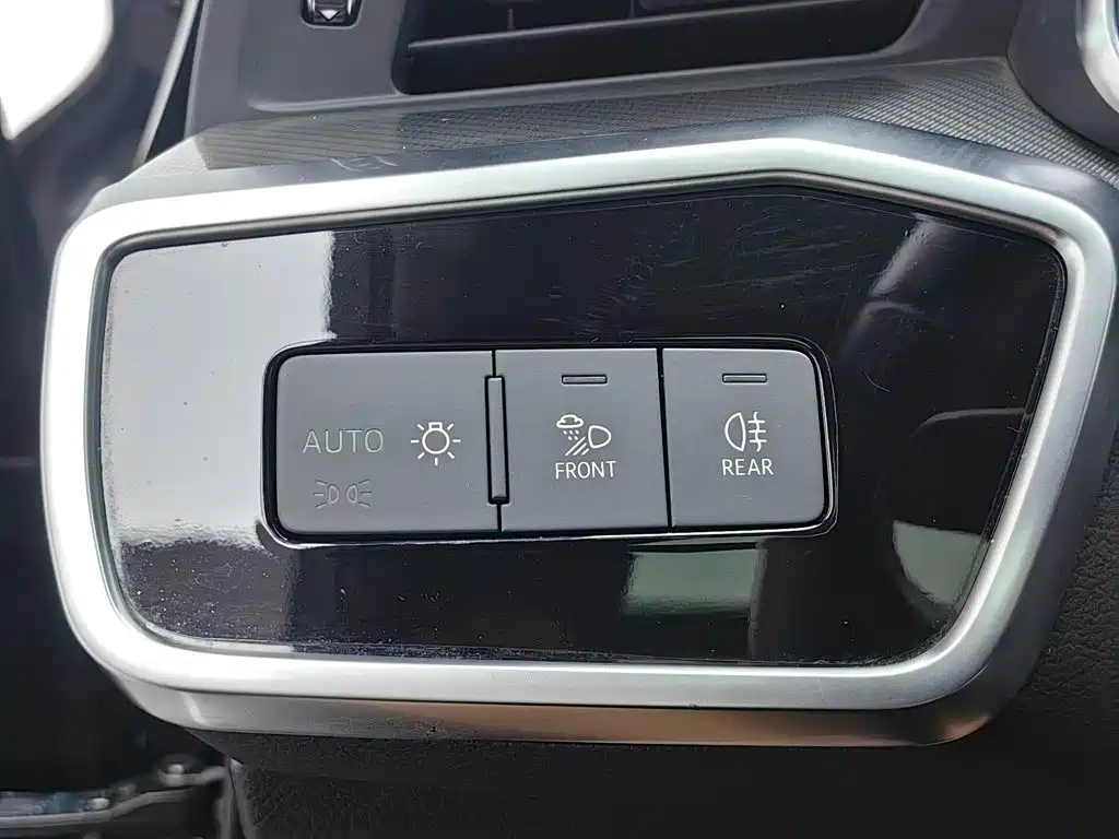 Audi A6L — миниатюра 16