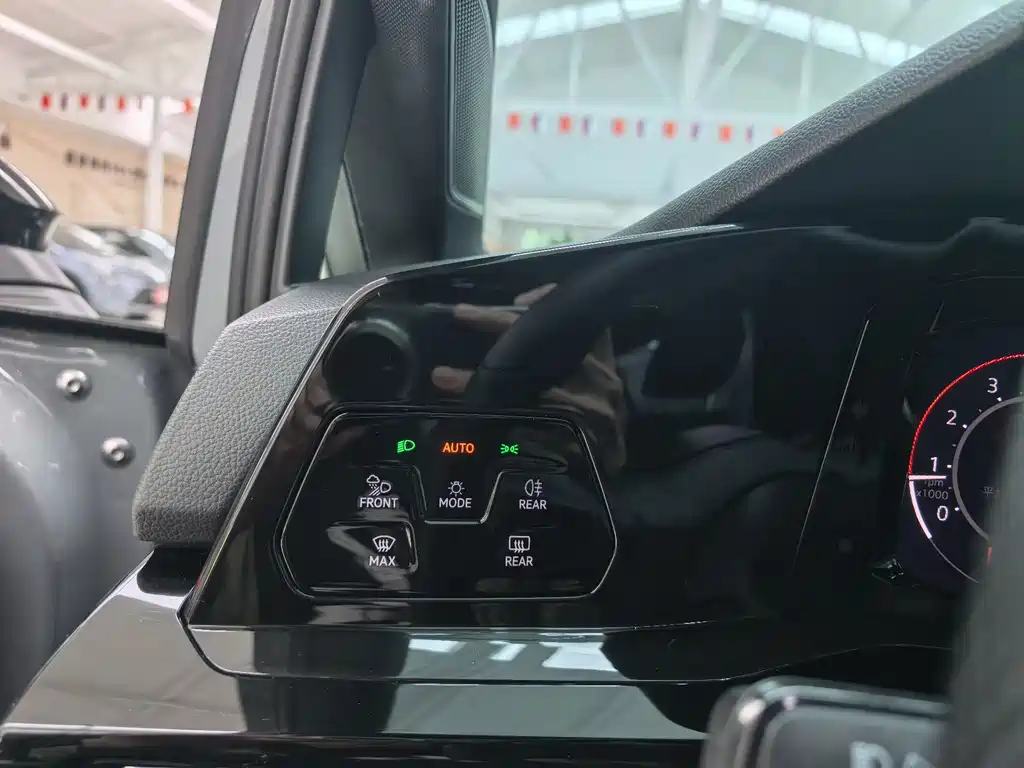 Volkswagen Golf — миниатюра 17