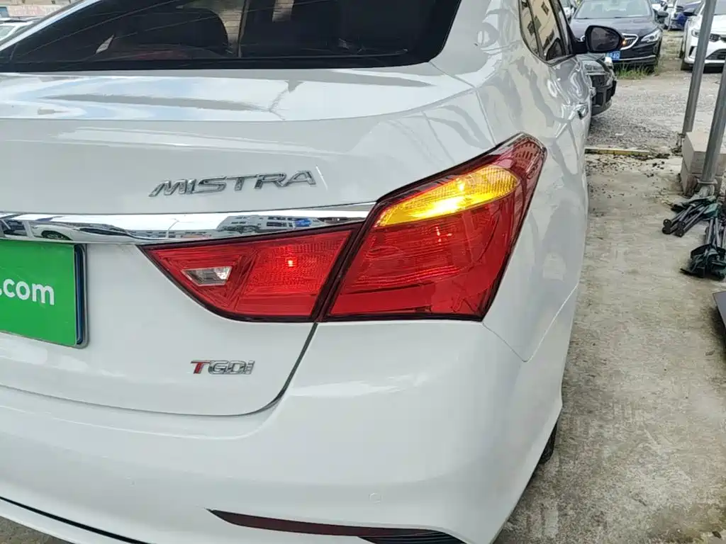 Hyundai Mistra — миниатюра 8