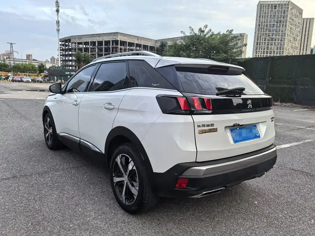 Peugeot 4008 — миниатюра 3