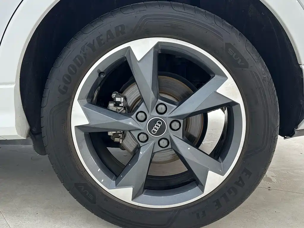 Audi Q3 — миниатюра 18