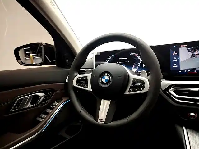 BMW 3 Series — миниатюра 11