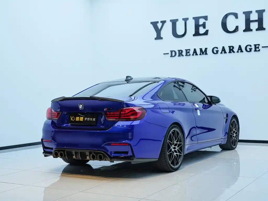 BMW M4 — миниатюра 6