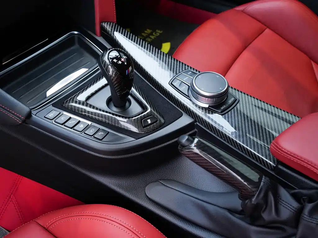 BMW M4 — миниатюра 11