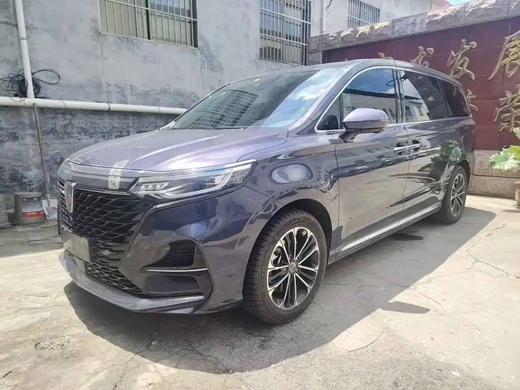Roewe iMAX8