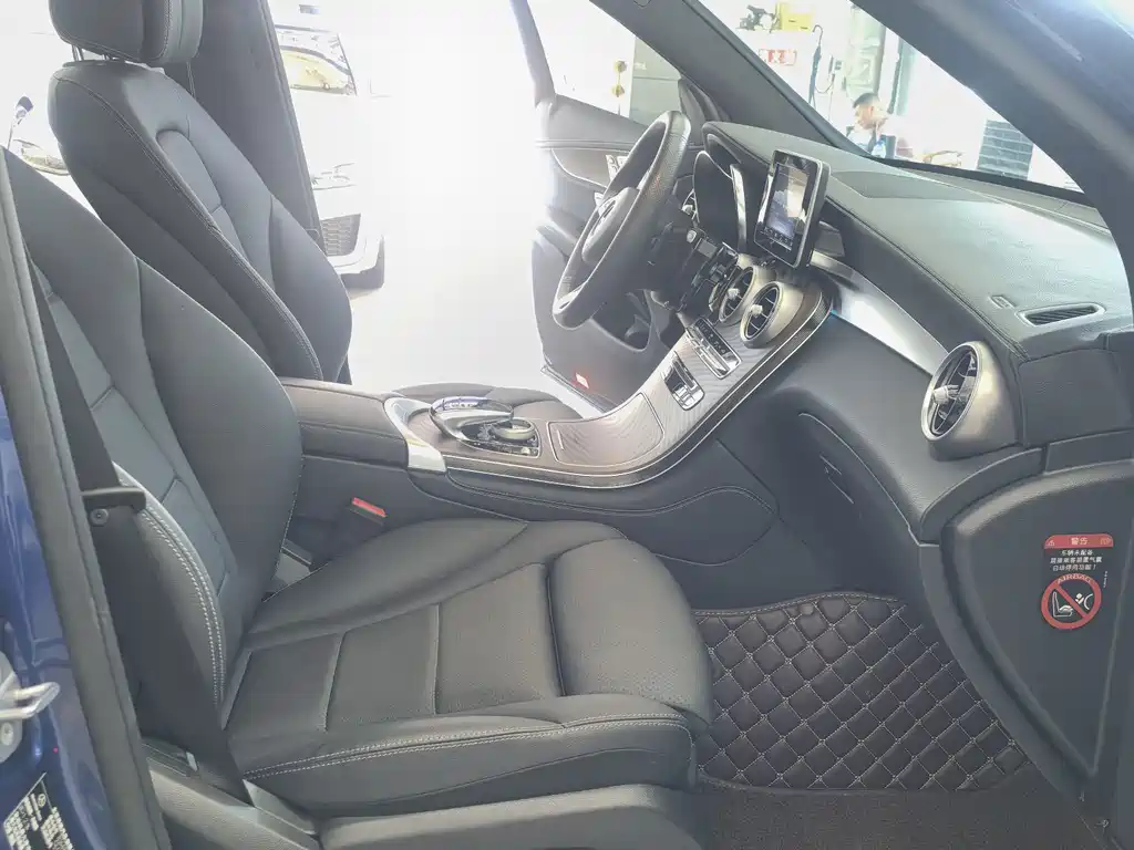 Mercedes-Benz GLC — миниатюра 12