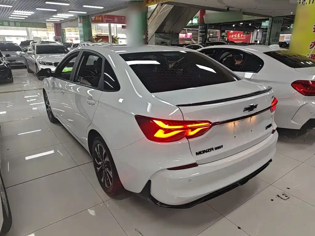 Chevrolet Monza — миниатюра 5