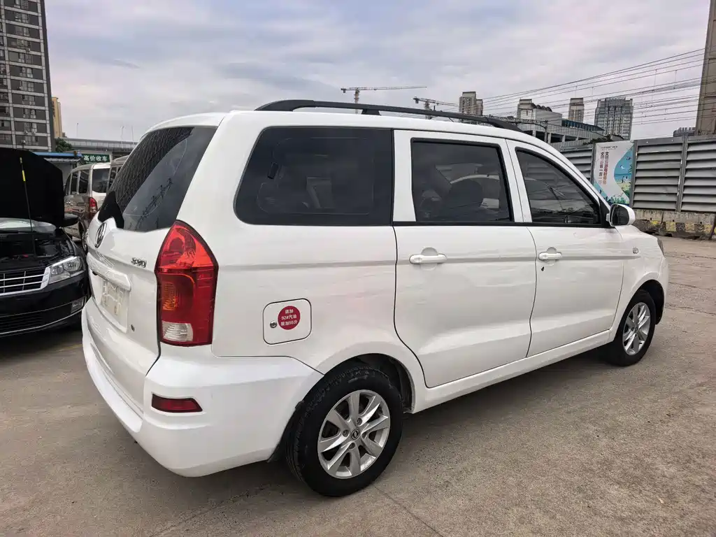 Fengguang Fengguang 330 — миниатюра 6