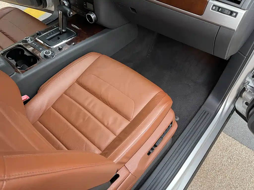 Volkswagen Touareg — миниатюра 7