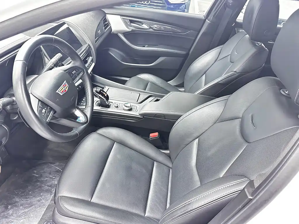 Cadillac CT5 — миниатюра 5