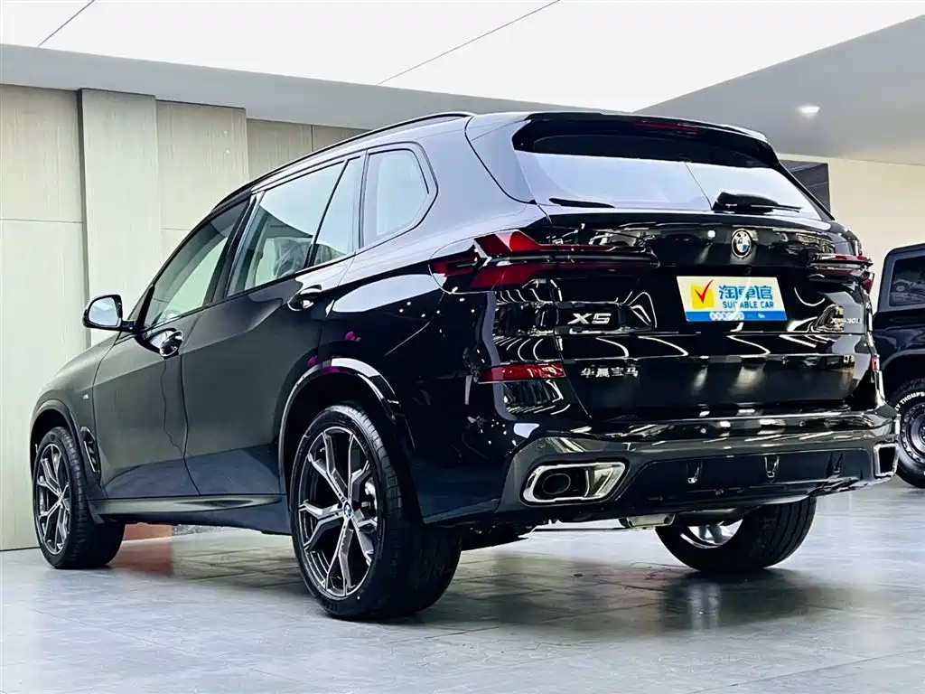 BMW X5 2026 xDrive 30Li Premium M Sport