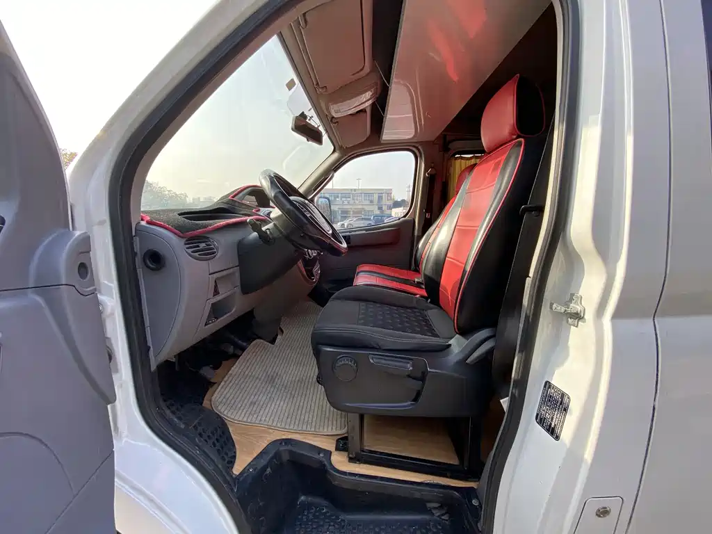 SAIC MAXUS XINTU V80