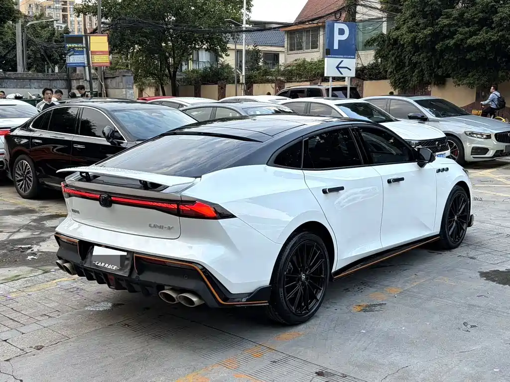 Changan UNI-V — миниатюра 12
