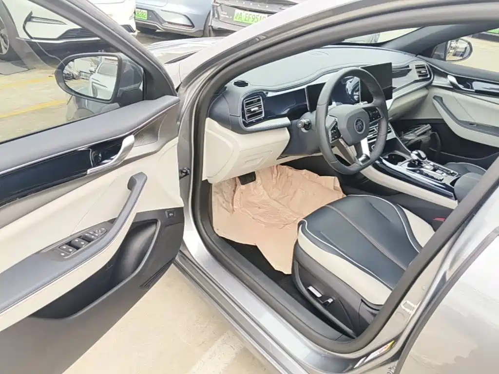 BYD Qin PLUS — миниатюра 16