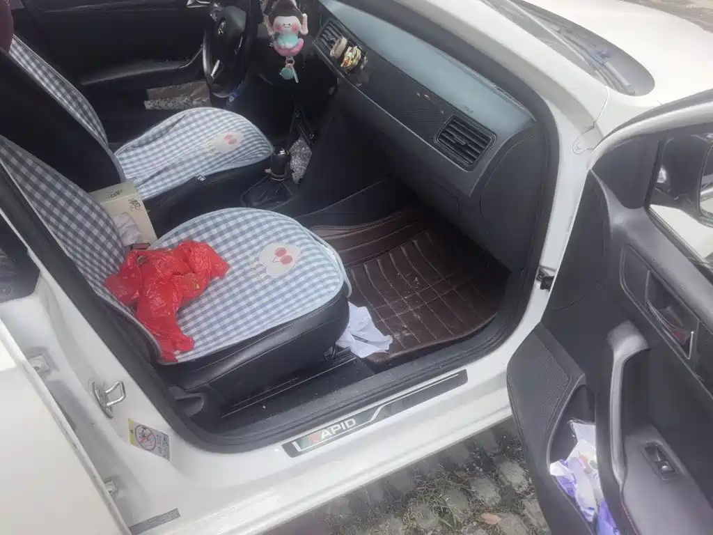 Skoda Rapid Spaceback — миниатюра 19