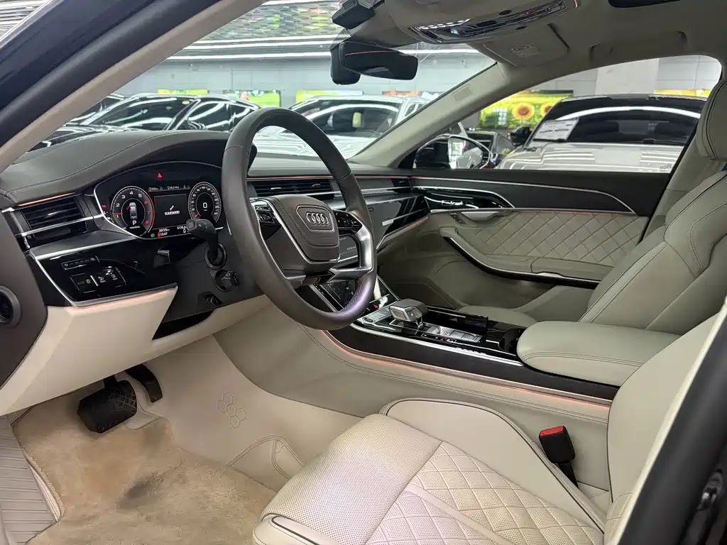Audi A8 — миниатюра 5