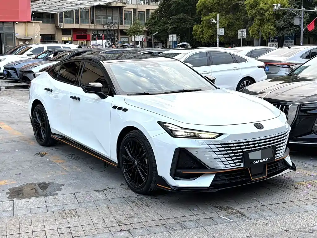 Changan UNI-V — миниатюра 3