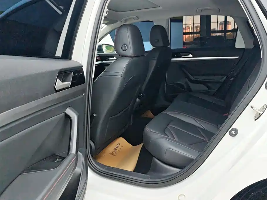 Volkswagen Lavida — миниатюра 11