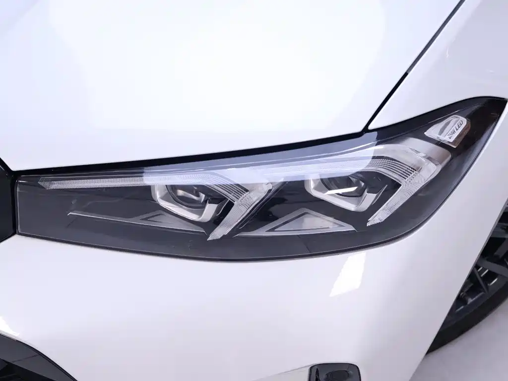 BMW 3 Series — миниатюра 4