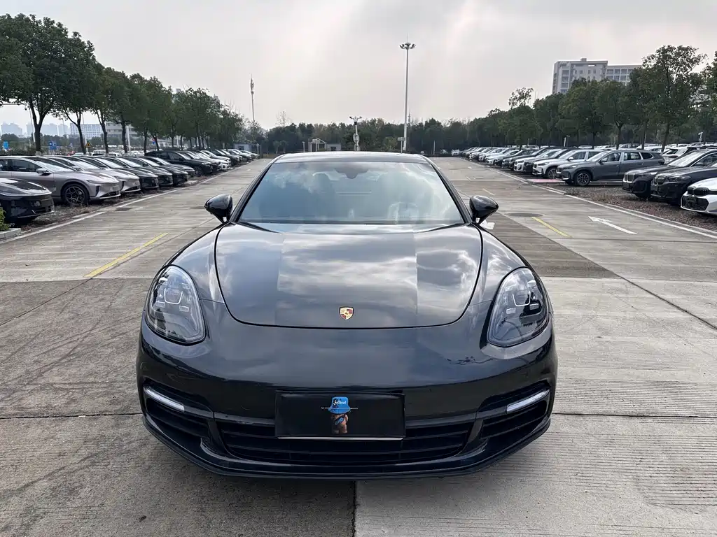Porsche Panamera — миниатюра 2