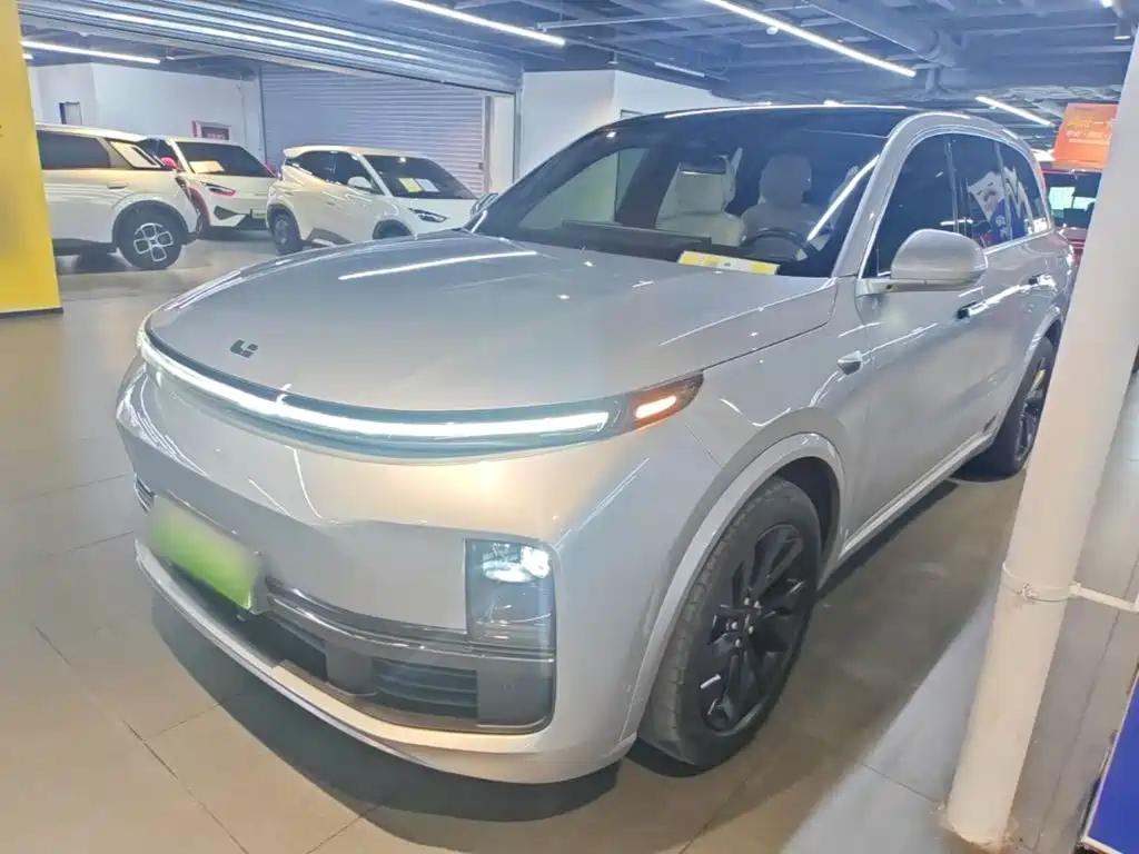 2023 Li Xiang L8 - zdjęcie 1 z 25