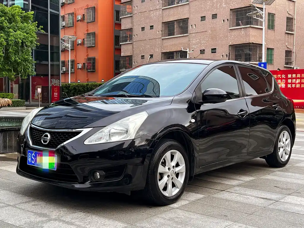 Nissan Tiida 2011