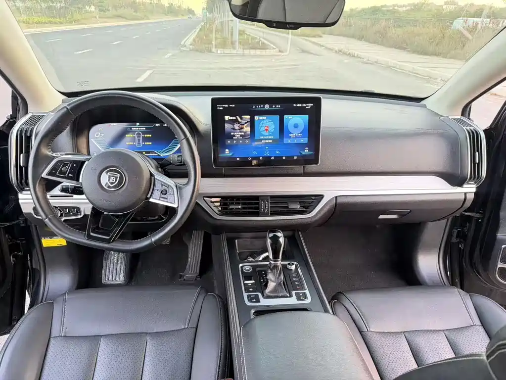 BYD Tang — миниатюра 12