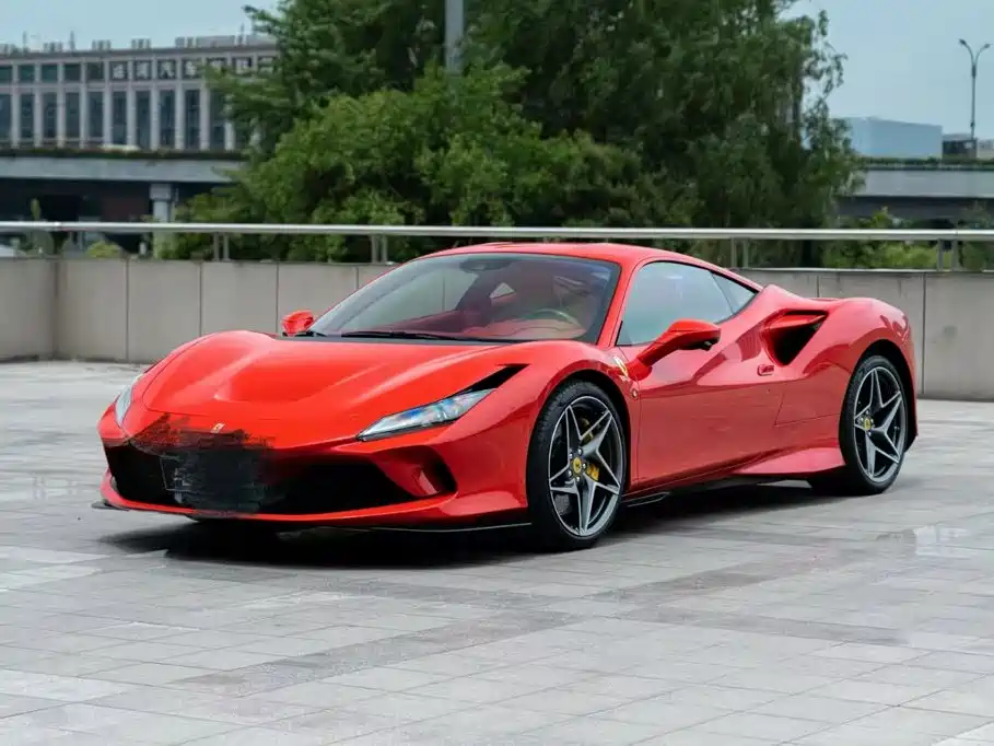 Ferrari F8