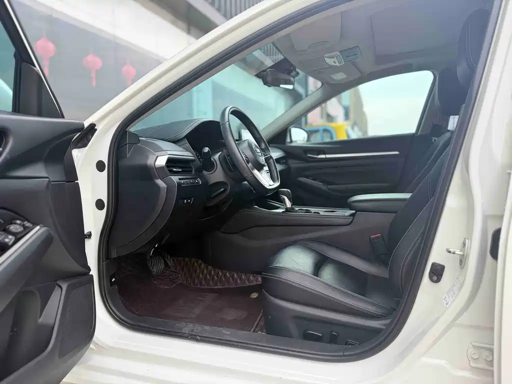 Nissan Teana — миниатюра 3