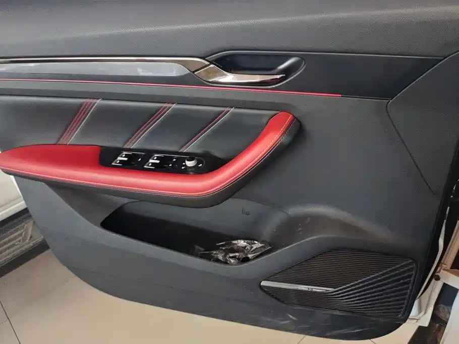 Geely Emgrand S — миниатюра 7