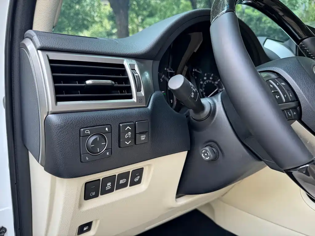 Lexus GX — миниатюра 9