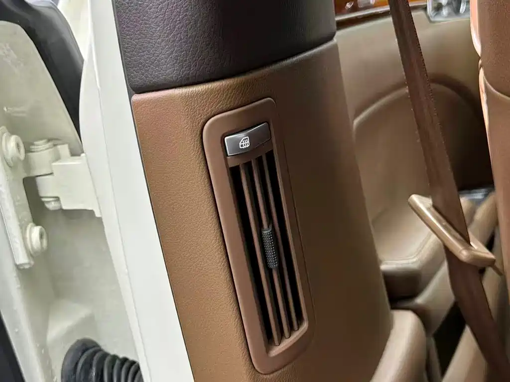 Volkswagen Phaeton — миниатюра 14