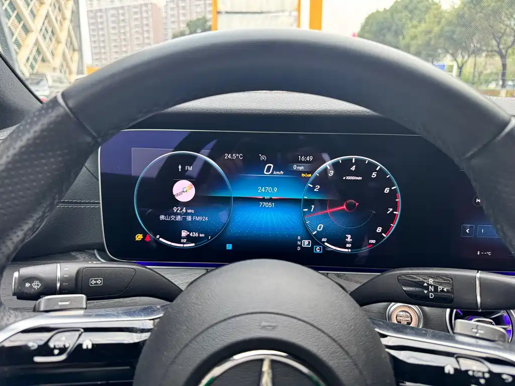 MERCEDES-BENZ E CLASS