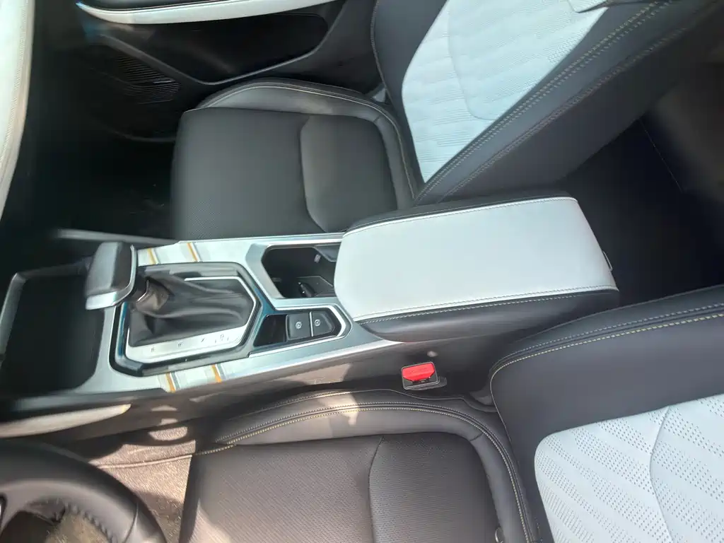 Geely Emgrand L — миниатюра 6