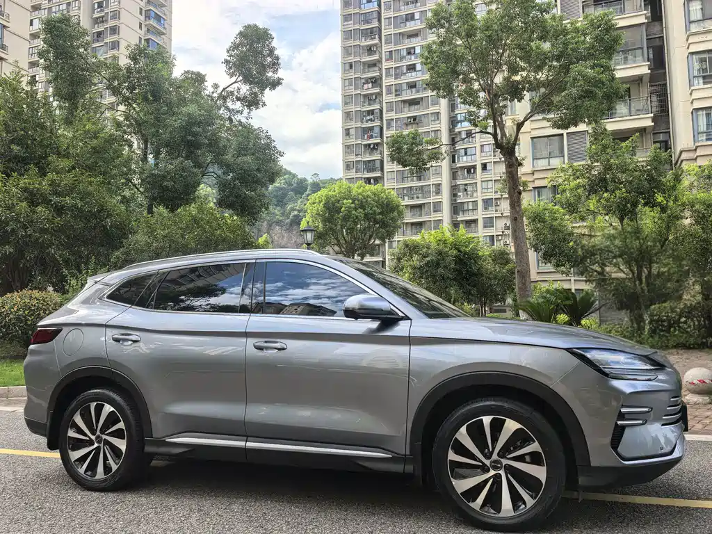 BYD PLUS New Energy — миниатюра 3
