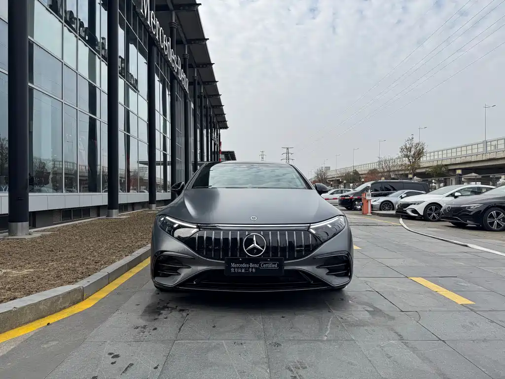 MERCEDES-BENZ EQS AMG