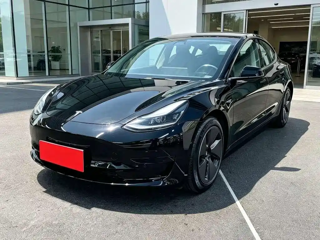 2023 Tesla Model 3 - zdjęcie 1 z 9